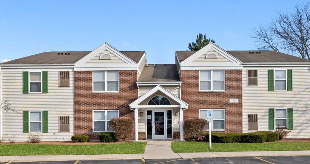 Meadowood Apartments exterior